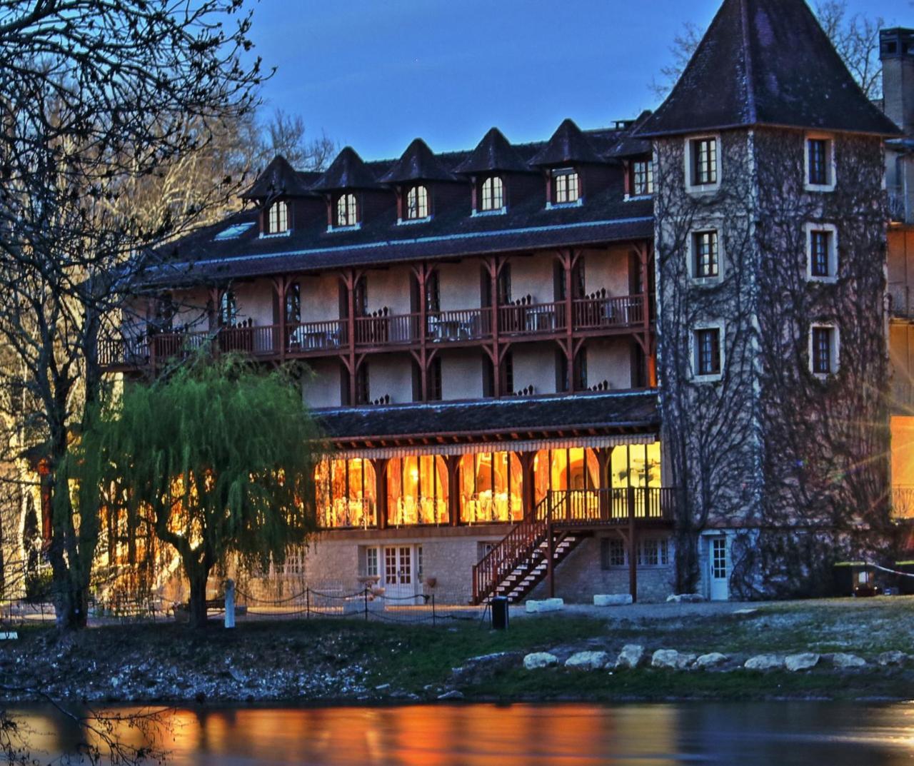 Hotel Restaurant L'Ecluse Antonne-et-Trigonant Luaran gambar